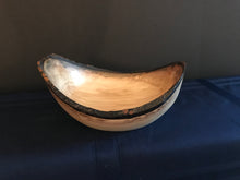 19-04-020 - Bark On Live Edge Aspen