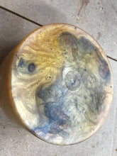 2020-20-10-43 - Peachy Rootball in Resin